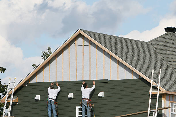 Professional Emergency Siding Repair technician working in La Grange, IL